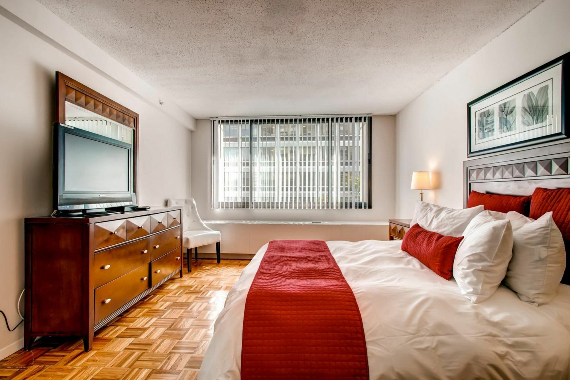 Global Luxury Suites At The Commonwealth Boston Bagian luar foto