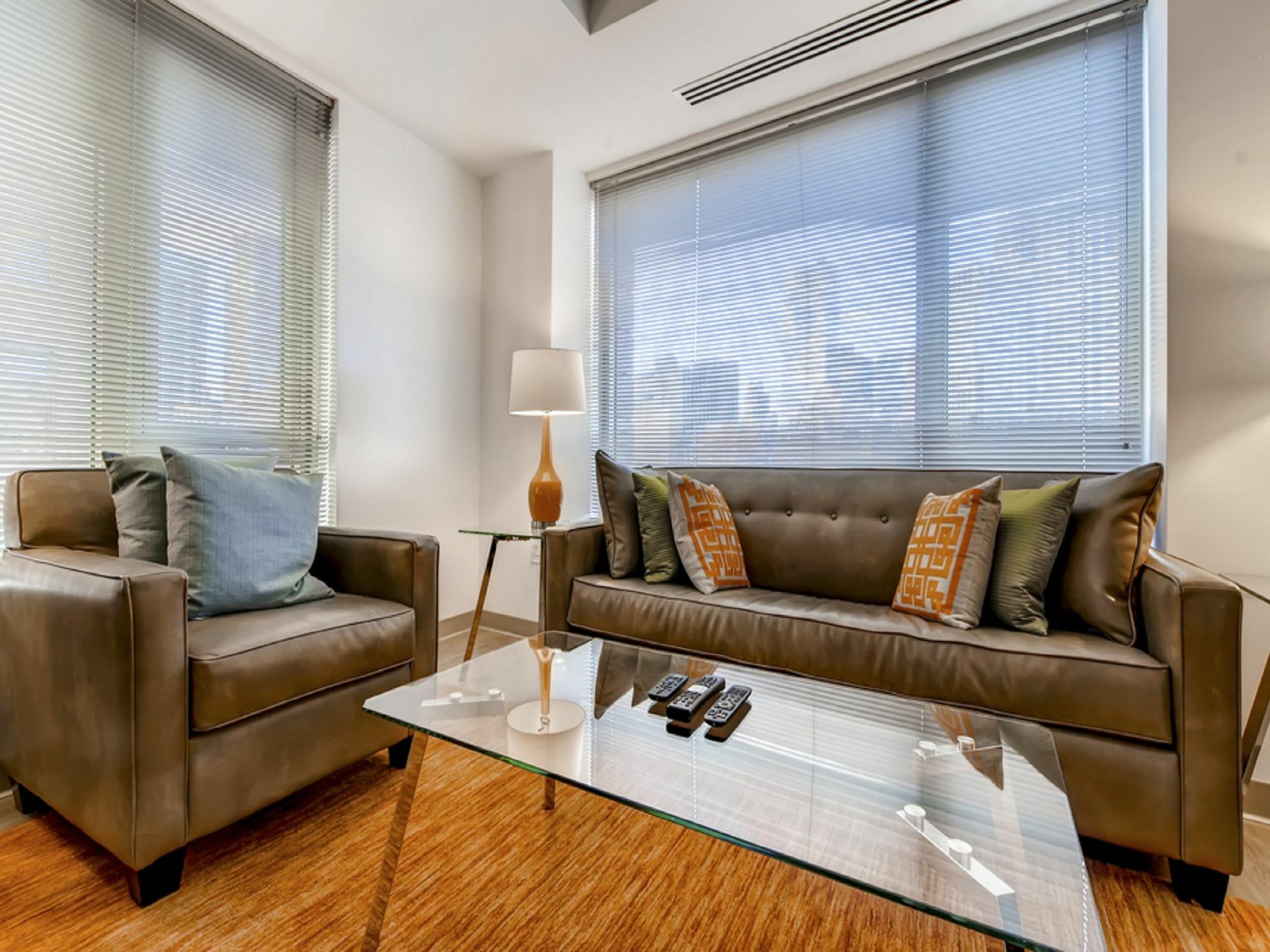Global Luxury Suites At The Commonwealth Boston Bagian luar foto